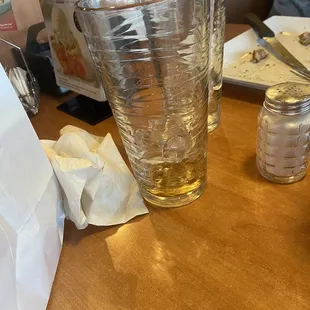 My drink stayed empty before food arrive until the check was dropped off.