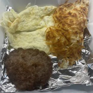 Build-Your-Own Breakfast: egg whites, hash browns, &amp; homemade sausage