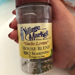 I think this is the best BBQ seasoning that I've ever had. I can't convince the store to mail it to me. :(