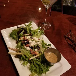 1/2 Hiuse Greens salad