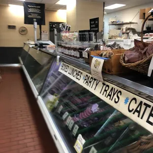 Deli area, fresh cold cuts &amp; sausages