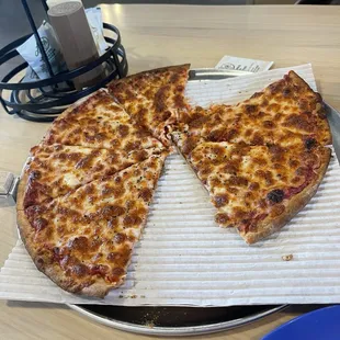 Whole wheat thin crust cheese pizza