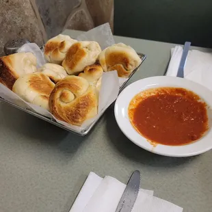 Garlic knots