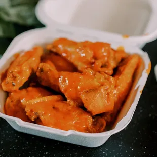 8-COUNT BUFFALO MEDIUM WINGS