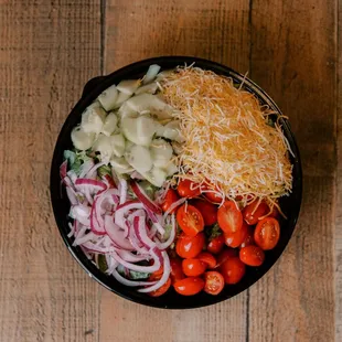 FAMILY STYLE SIZED HOUSE SALAD