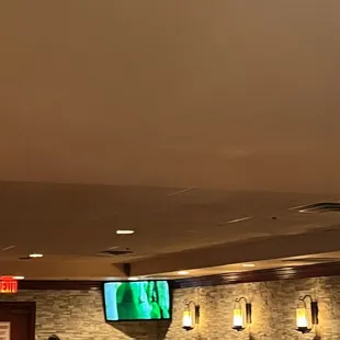 Some of the empty tables at the restaurant I was in. These tables stayed empty a long time and then got seated during my own wait