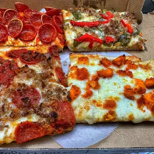 Pepperoni, Sausage and Peppers, Pepperoni and Sausage, Buffalo Chicken