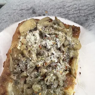 White square slice with mushrooms