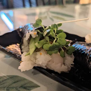 Scallop Handroll