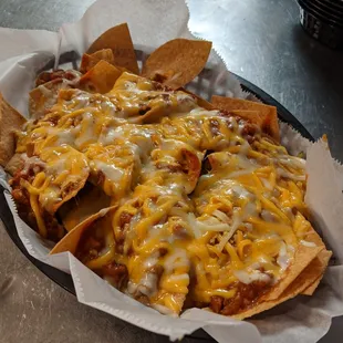 Ultimate chili nachos