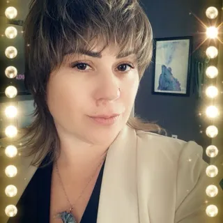 Tracey W.