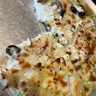 Greek pizza