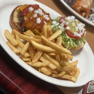 Really good cheeseburger(with home made bread)