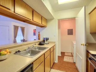 Arrowhead Pointe Apartments