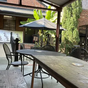 outdoor dining area