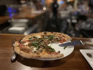 Fox's Den American Craft Gastropub