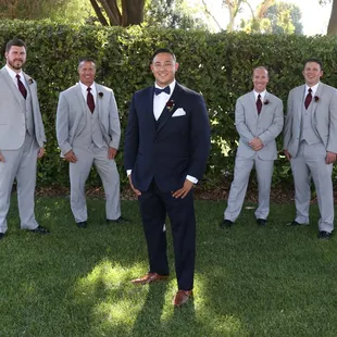 Front Lawn photos.. great backdrop.