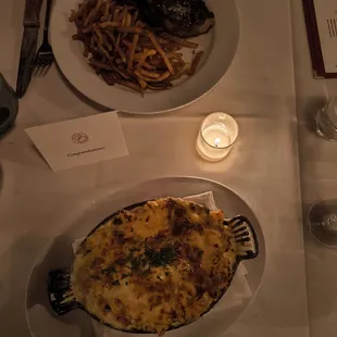 The Macaroni gratin with the bacon and the steak frites were absolutely delicious.