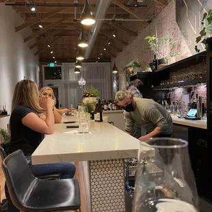 Drinking a 2018 Gerber Vineyard white and it's so amazing!