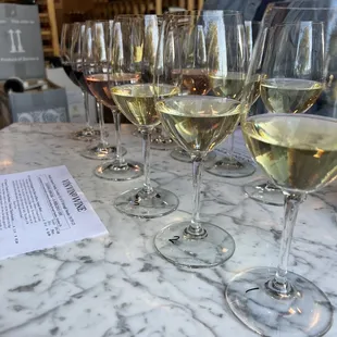 Weekly flight, 6 tasting about a half glass each