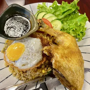 Fried chicken rice plate