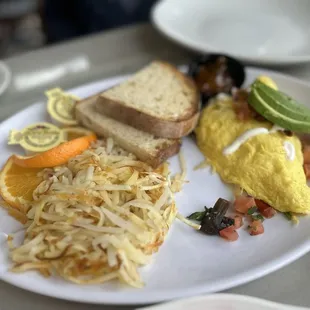 The veggie omelette plate was just like any other that&apos;s served at other restaurants. Appreciated that the hash browns weren&apos;t greasy.