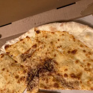 The thin white dry, White Pizza