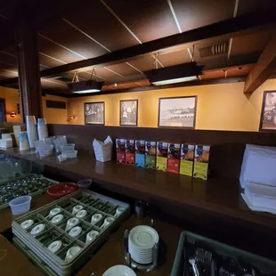 sushi and sashimi, interior