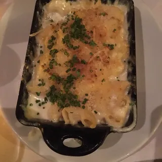 Baked Skillet of Mac & Cheese