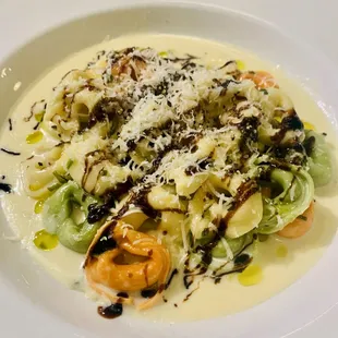 Special of the Week: Tricolor Cheese Tortellini with parmesan and balsamic glaze.