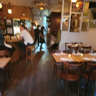 Blurry restaurant area