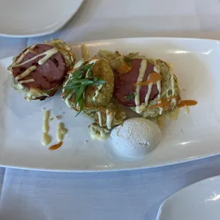 Jumbo Lump Crab Benedict