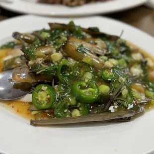 Razor clams with basil