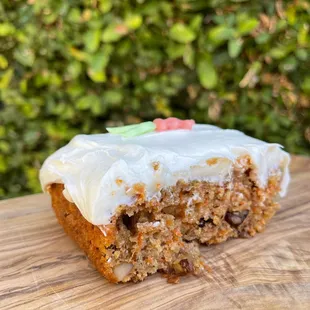 Vegan Carrot cake:   Soft, fluffy, less sugar, organic.