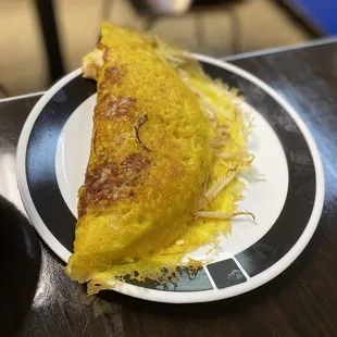 an omelet on a plate