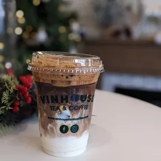 *C4. Phin Coconut Milk (M)