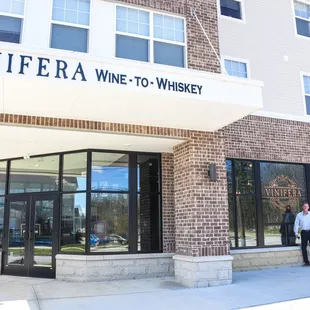 Vinifera is located within the French Mill community.