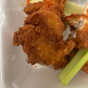 chicken wings, fried chicken wings, poultry, bbq chicken, chicken, chicken wings and fried chicken, food, bbq wings, fried chicken