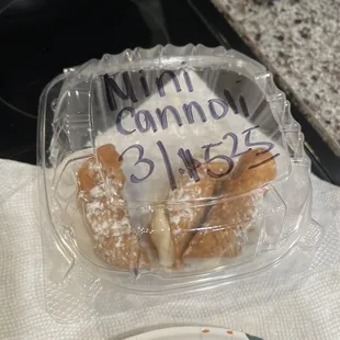 Mini cannoli
