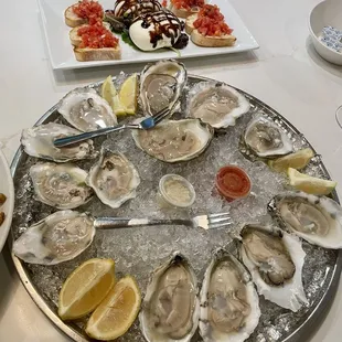 $1 oysters
