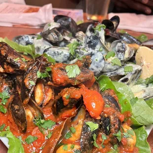 Steamed Mussels (trio) marinara, pesto creamy, white wine