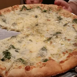 Spinach pizza