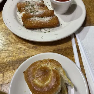 Fresh Garlic Rolls (the lasagna came with 2, it&apos;s on another plate) and Homemade Mozzarella Sticks (we already ate one).