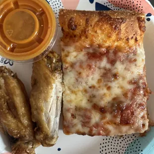 Buffalo Style Chicken Wings, Cheese Pizza, sauce
