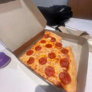 Pepperoni pizza