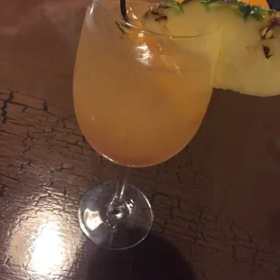 Peach sangria