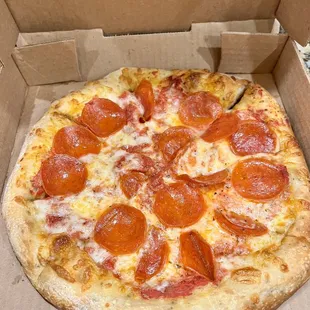 Small Pepperoni pizza
