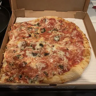 Need the owner to call regarding Charlie's lack of customer service. He hung up on me today.