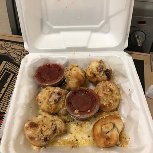 Garlic knots