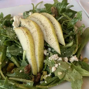 Pear salad